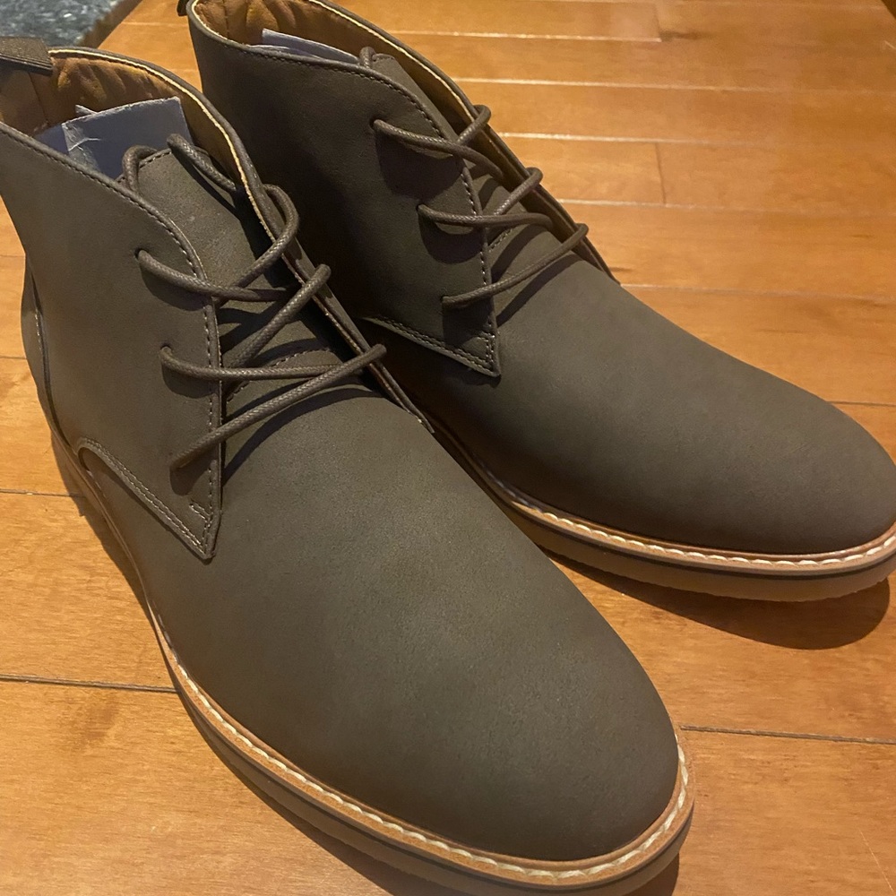 ALFANI Men’s Nathan boot size 10